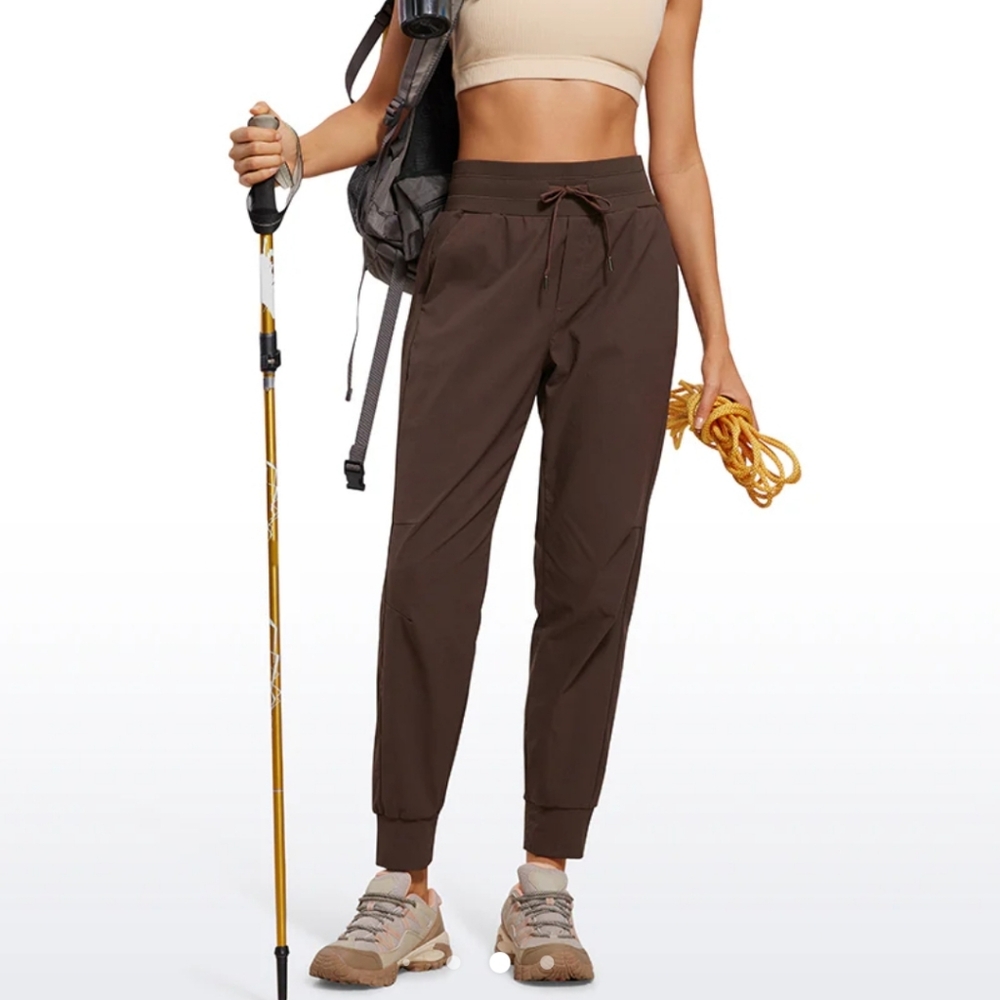 NWT CRZ YOGA Brown rip stop joggers Size M